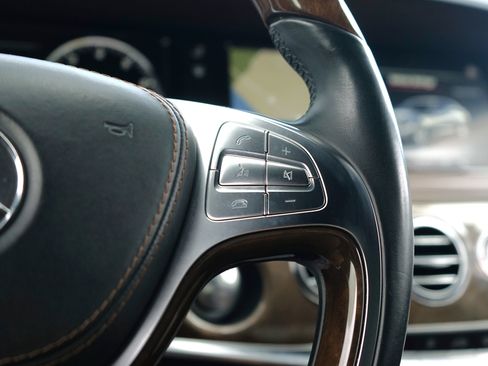 Used 2015 Mercedes-Benz S 550 4MATIC Sedan image 20