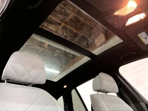 Used 2024 BMW X5 xDrive40i w/ Premium Package image 24