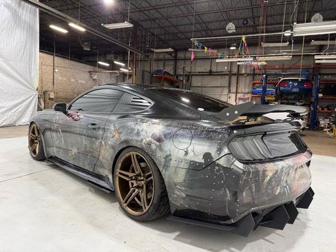 Used 2015 Ford Mustang GT w/ GT Performance Package RWD image 9