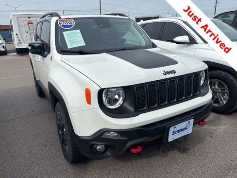 Used 2023 Jeep Renegade Trailhawk AWD/4WD image 5