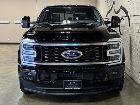 Used 2025 Ford F450 Platinum w/ FX4 Off-Road Package image 12