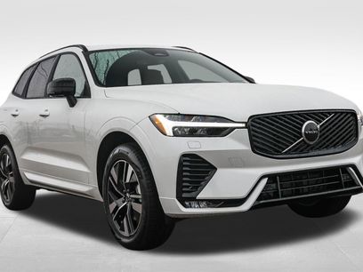 New 2026 Volvo XC60 B5 Core w/ Climate Package