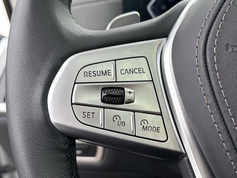 Used 2026 BMW X7 xDrive40i image 19