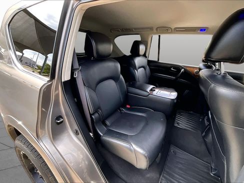 Used 2019 INFINITI QX80 Luxe AWD/4WD image 19