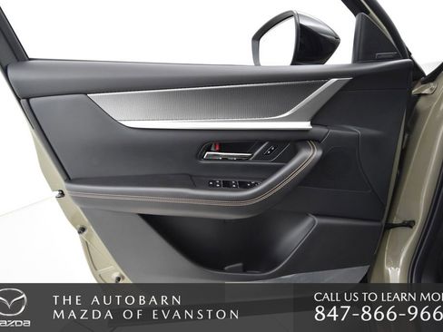 Certified 2025 MAZDA CX-70 Plug-In Hybrid w/ Premium Plus image 30