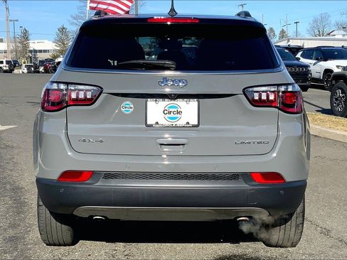 Certified 2024 Jeep Compass Limited w/ Sun and Sound Group image 4