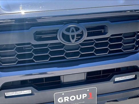 Used 2024 Toyota Tacoma TRD Off-Road AWD/4WD image 29