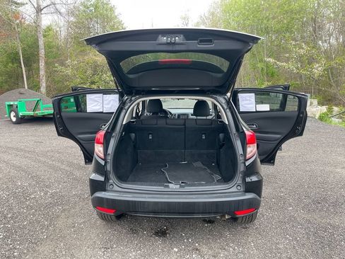 Used 2017 Honda HR-V EX image 25