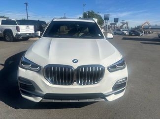 Used 2021 BMW X5 xDrive40i w/ Premium Package 2 AWD/4WD video 2