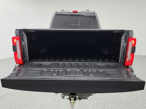 Used 2024 Ford F250 Lariat w/ Black Appearance Package AWD/4WD image 27