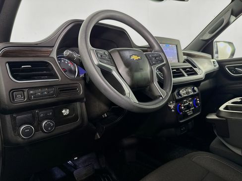 Used 2021 Chevrolet Suburban 2WD image 22