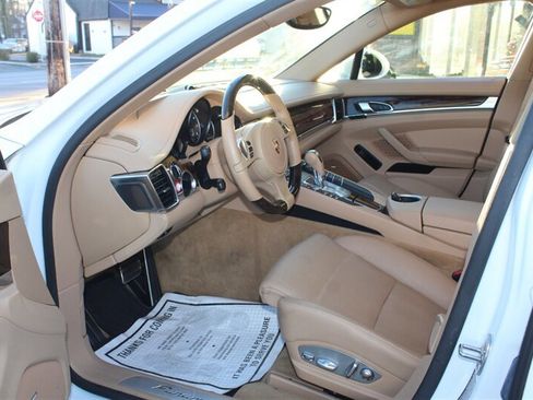 Used 2015 Porsche Panamera 4 AWD/4WD image 13