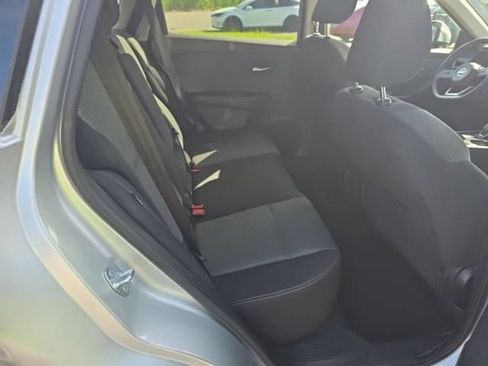 Used 2021 Nissan Rogue SV FWD image 6