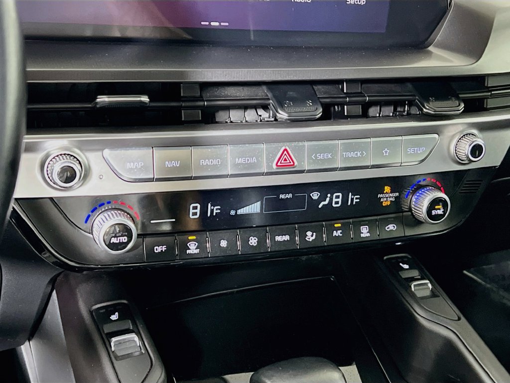 Used 2025 Kia Telluride S AWD/4WD image 14