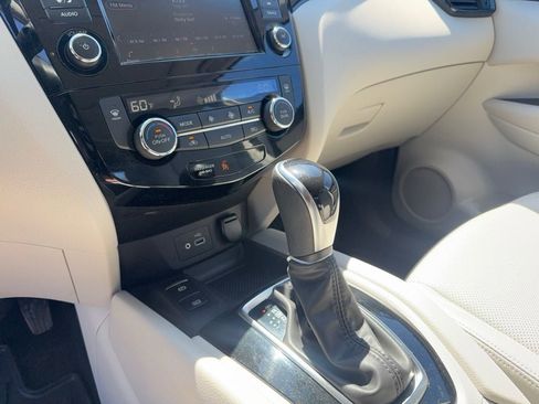 Used 2022 Nissan Rogue Sport SL w/ Premium Package AWD/4WD image 17