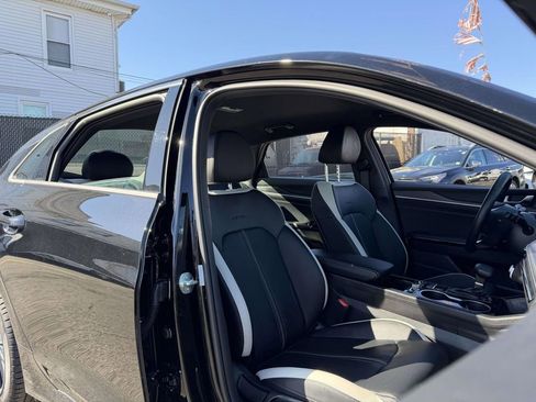 Used 2026 Kia K5 GT-Line image 10