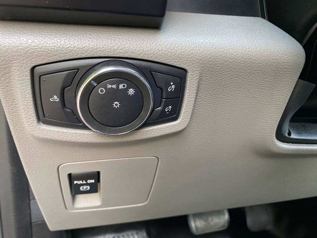 Used 2017 Ford F150 XL w/ Equipment Group 101A Mid RWD image 52