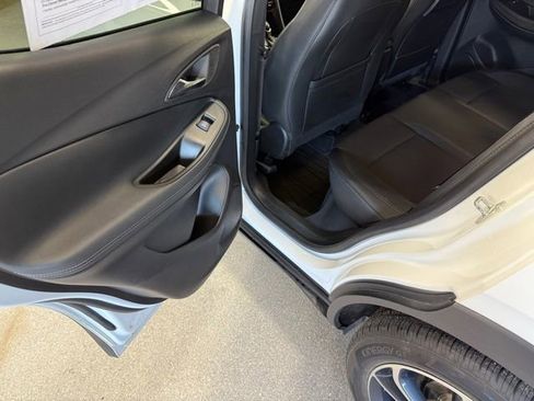 Used 2023 Buick Encore GX Select image 19