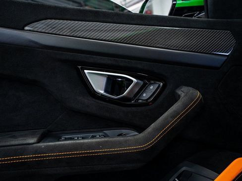 Used 2023 Lamborghini Urus Performante image 26