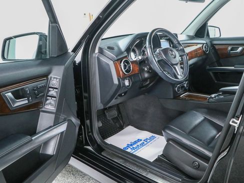 Used 2013 Mercedes-Benz GLK 350 2WD image 3