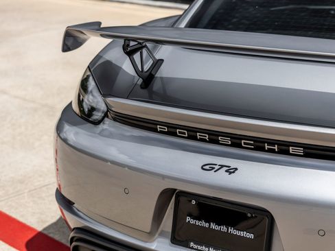 Used 2020 Porsche 718 Cayman GT4 RWD image 14