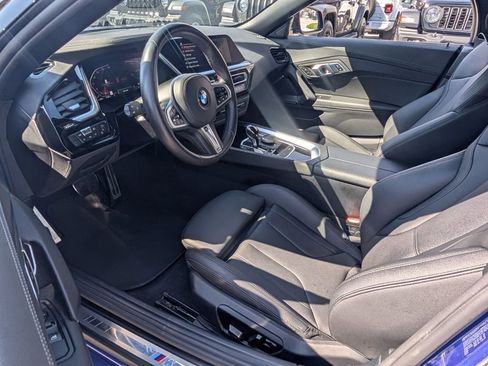 Used 2025 BMW Z4 sDrive30i image 11