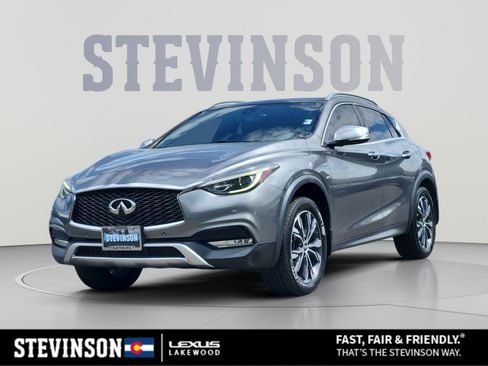 Used 2018 INFINITI QX30 Premium w/ Navigation Package AWD/4WD image 1