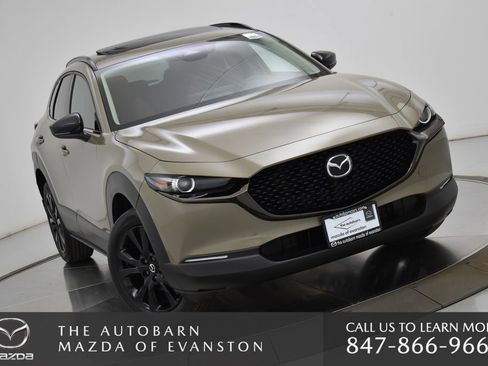 Used 2025 MAZDA CX-30 Carbon image 2