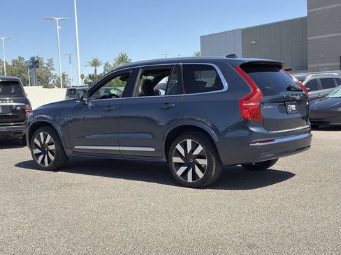 Used 2023 Volvo XC90 T8 Ultimate w/ Lounge Package AWD/4WD image 8