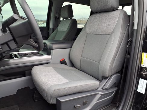 Used 2024 Ford F350 XLT w/ Black Appearance Package image 9