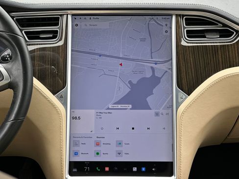 Used 2013 Tesla Model S 85 image 15