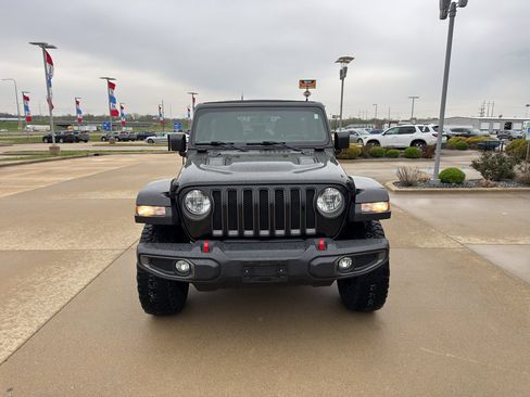 Used 2018 Jeep Wrangler Unlimited Rubicon AWD/4WD image 2
