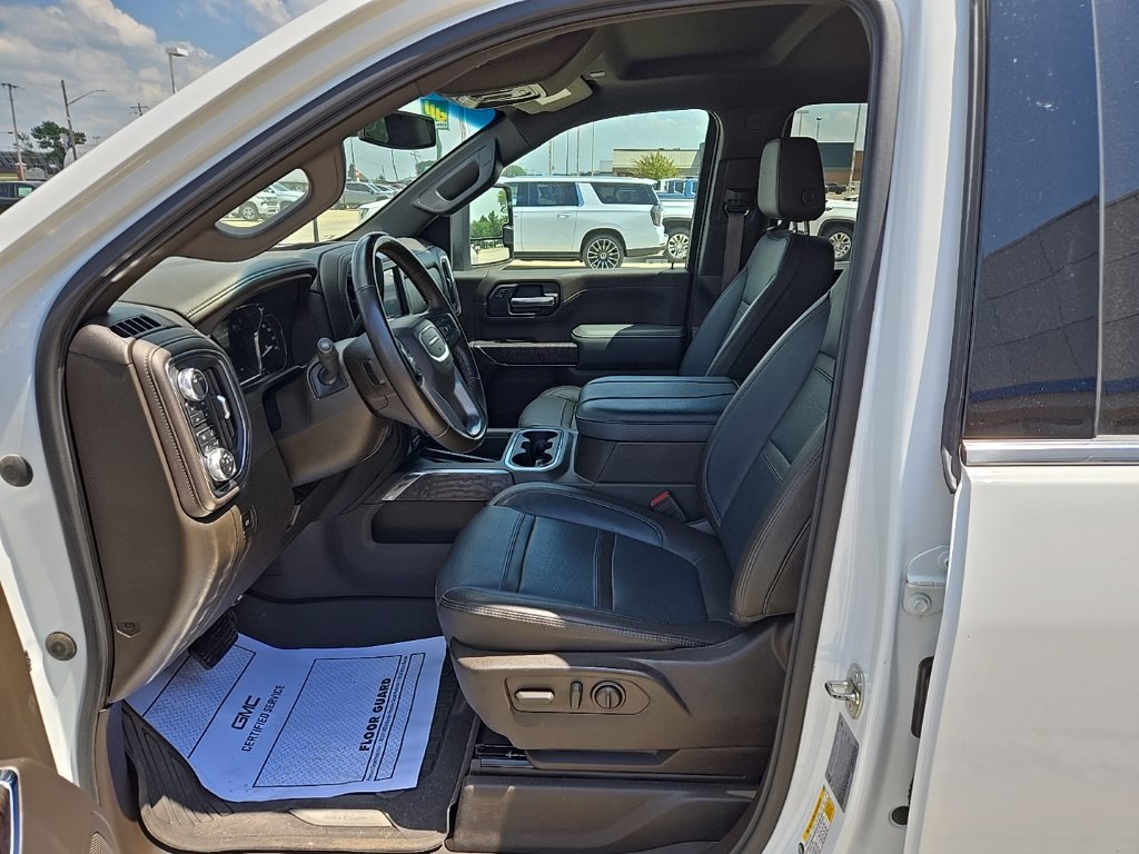 Used 2023 GMC Sierra 3500 Denali AWD/4WD image 17