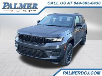 New 2025 Jeep Grand Cherokee Altitude video 1