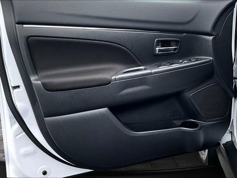 Used 2024 Mitsubishi Outlander Sport AWD image 22