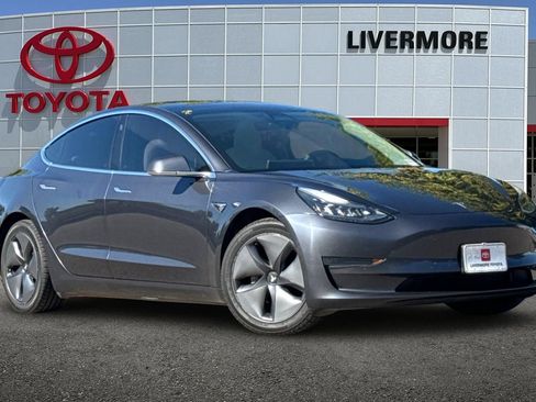 Used 2019 Tesla Model 3 Long Range AWD/4WD image 2
