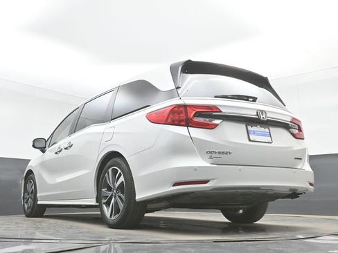 Used 2023 Honda Odyssey Touring image 48