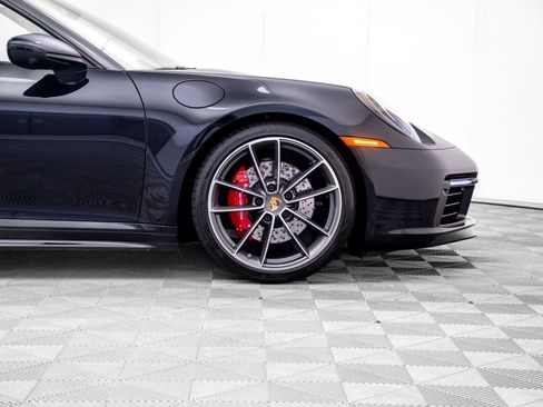 Certified 2022 Porsche 911 Carrera 4S AWD/4WD image 32