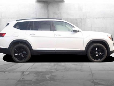 New 2026 Volkswagen Atlas SE image 5