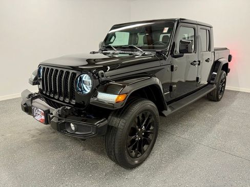Used 2022 Jeep Gladiator Overland image 6