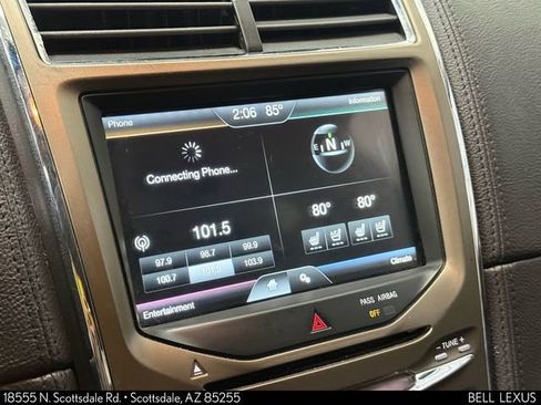 Used 2011 Lincoln MKX 2WD w/ Trailer Tow Pkg image 20