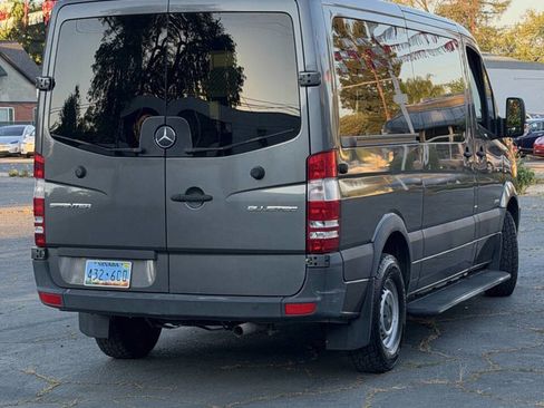 Used 2016 Mercedes-Benz Sprinter 2500 image 13