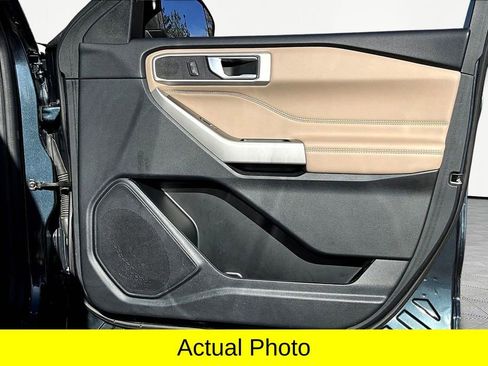 Used 2022 Ford Explorer XLT w/ Equipment Group 202A image 19