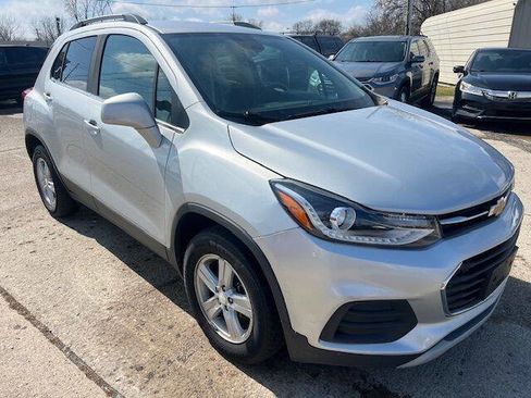Used 2020 Chevrolet Trax LT image 3