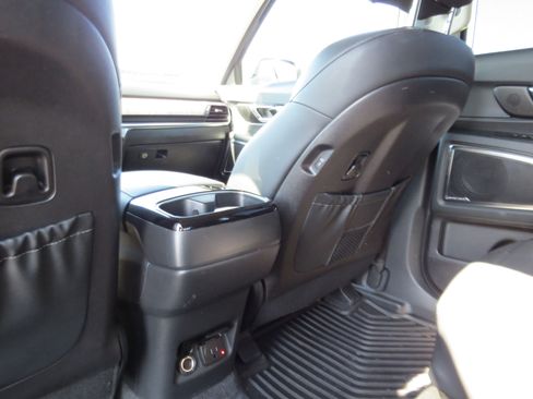Used 2025 Kia Telluride SX Prestige AWD/4WD image 14