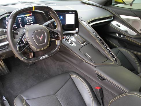 Used 2024 Chevrolet Corvette Z06 w/ Z07 Performance Package RWD image 22