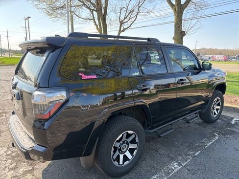 Used 2024 Toyota 4Runner TRD Off-Road Premium w/ Moonroof Package image 7