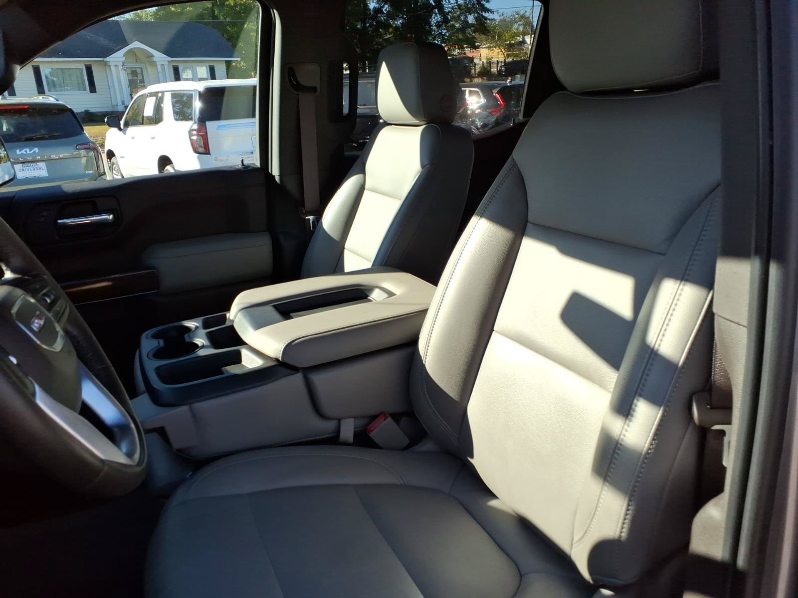 Used 2020 GMC Sierra 1500 SLE w/ SLE Value Package AWD/4WD image 17