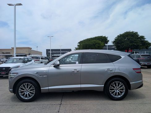 Used 2024 Genesis GV80 2.5T AWD/4WD image 3