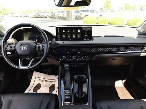 Used 2024 Honda Accord Touring image 7